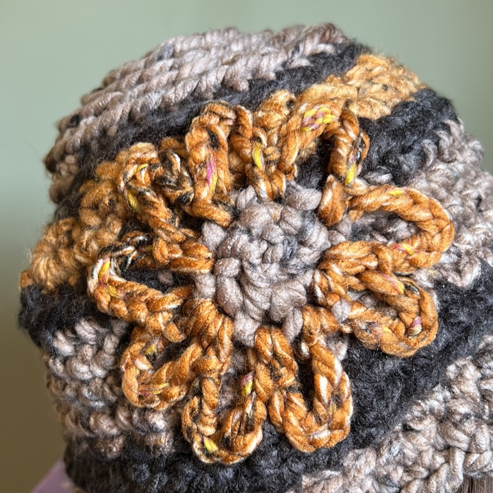 Chic Crochet chunky newsboy medium new hot - Picture 2 of 10